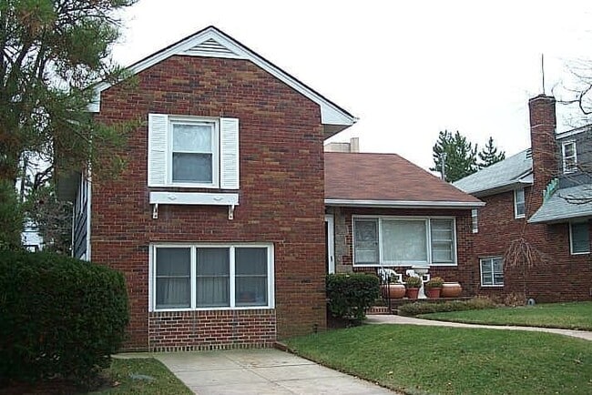 Photo - 608 E Penn St Unidad 1st Fl