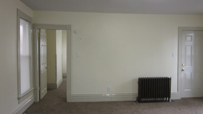 Photo - 209 W Dewald St Unit Apt 2A