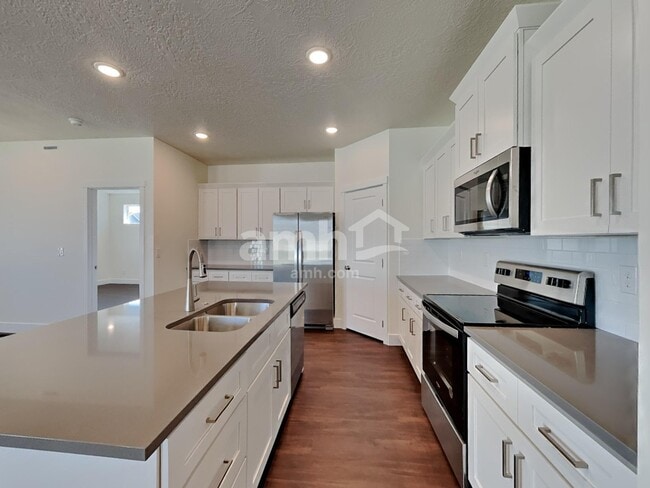 Photo - 3160 Vigo Ave