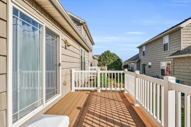 Photo - 1701 E Amber Ln