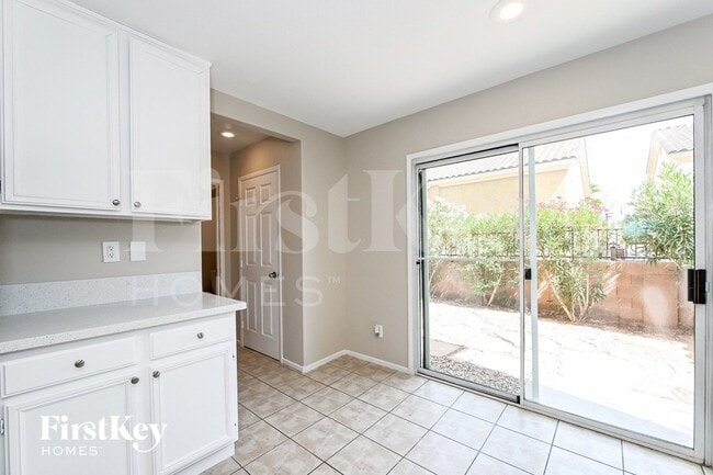 Photo - 530 Swiss Cottage Ave