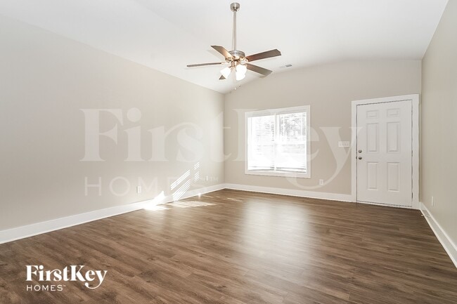 Photo - 4727 Holders Rd