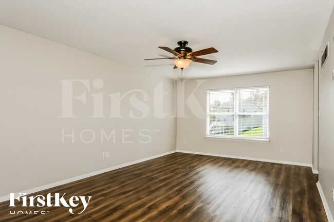 Photo - 1250 Flintshire Ln