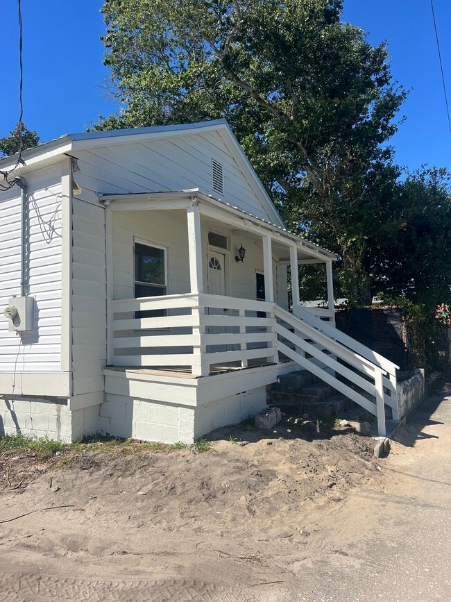 Photo - 1206 Dawson St