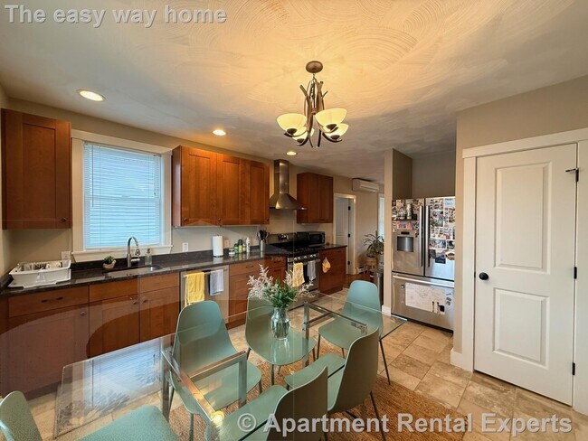 Photo - 119 Central St