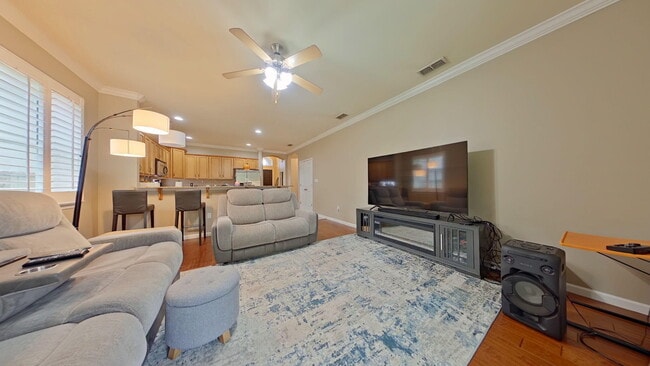 Photo - 858 Solimar Way