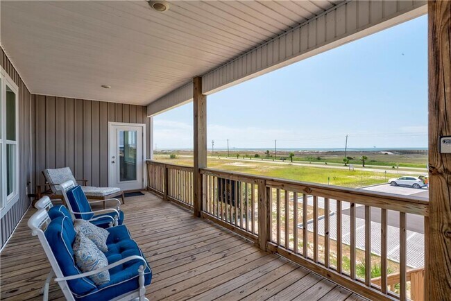 Photo - 1913 Cadillac Ave