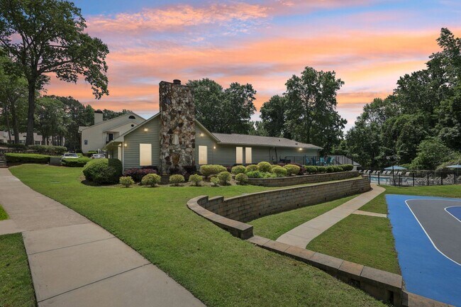 Gwinnett Square