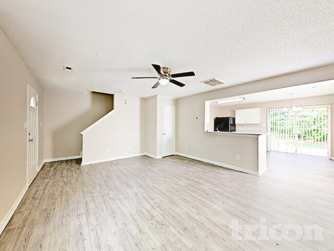 Photo - 3325 Alderknoll Ct