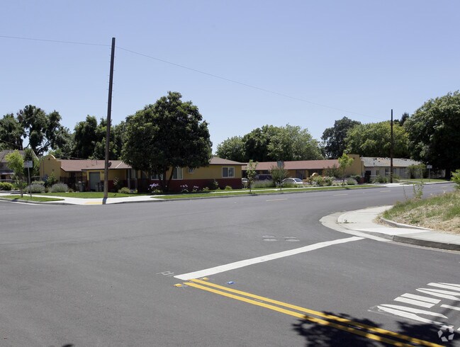 Photo - West Sacramento Apartments