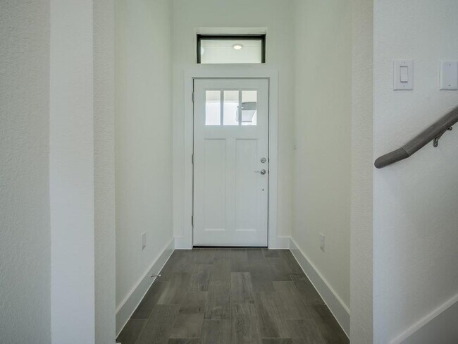 12327 Maypole Bend