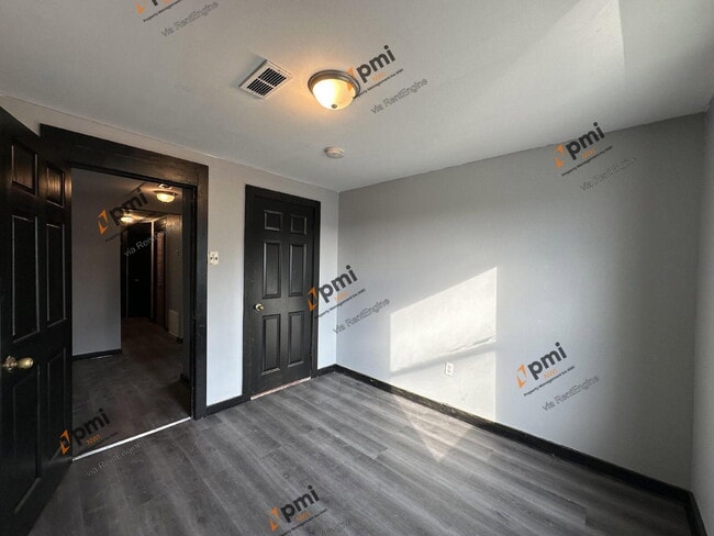 Photo - 672 Connecticut St Unit Apt#2n