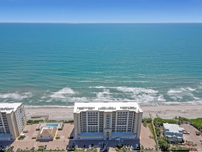 Building Photo - 1045 Jimmy Buffett Mem Hwy Unit 1004 Rental