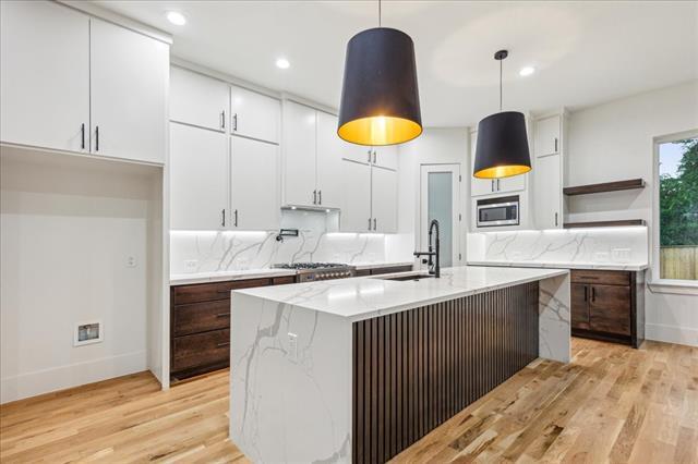 Photo - 2327 Vagas St