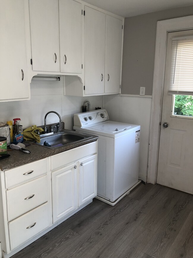 Building Photo - 101 Jackson St Unit 101 Jackson St Ansonia CT Rental