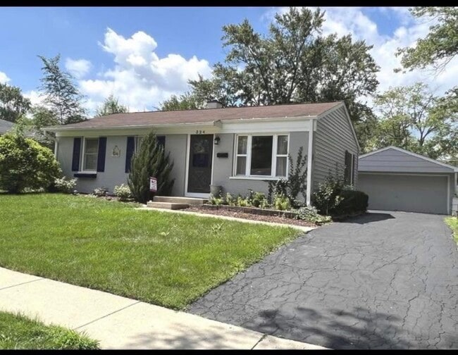 324 Hiawatha Dr