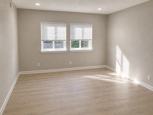 Living Room - 1935 Gardiner Ln Unit D63