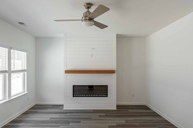 Photo - BRAND NEW SINGLE FAMILY HOME IN LOGANVILLE