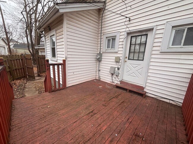 Photo - 38 Knecht Dr