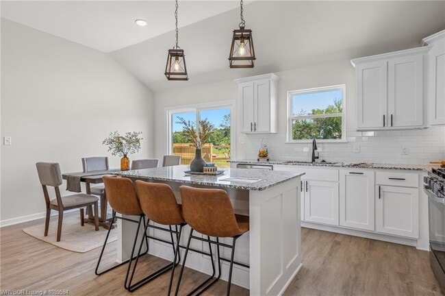 Photo - 1020 Hunter Dr