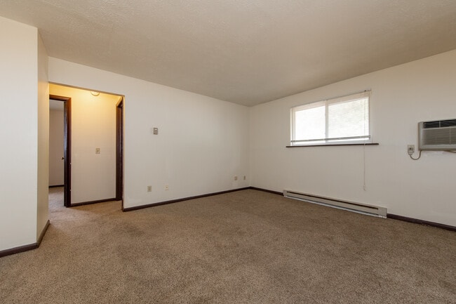 Photo - Parkview Apartments