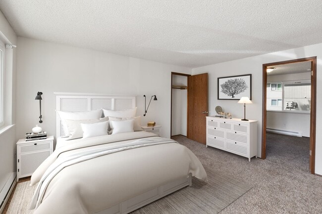 Photo - Carpenter Crest