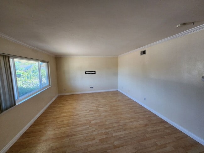 Photo - 3 Bed House in Clairemont with Canyon Views