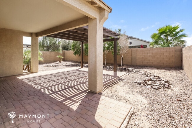 Building Photo - 41331 W Jenna Ln Rental