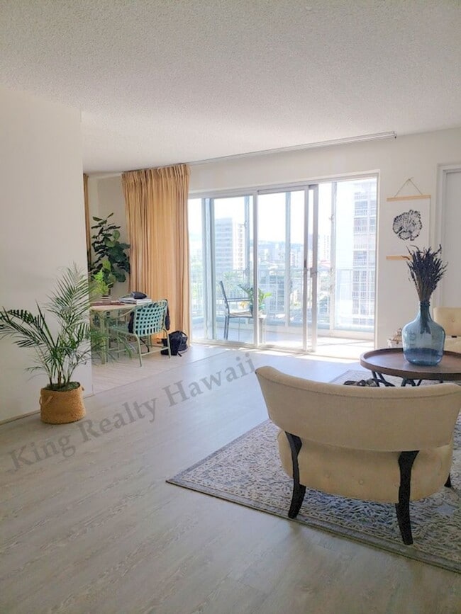 Photo - **UPGRADED, RARE Only 2 units per floor! 2... Unit 1111 WILD 6A