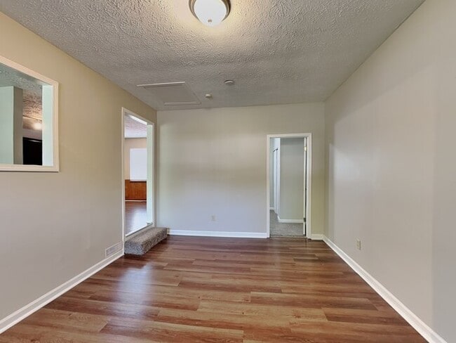 Photo - 1502 Elizabeth Dr