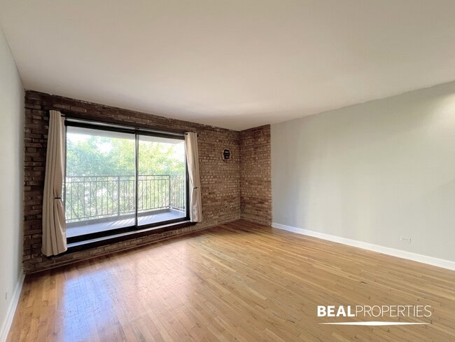 Photo - 1220 N LaSalle