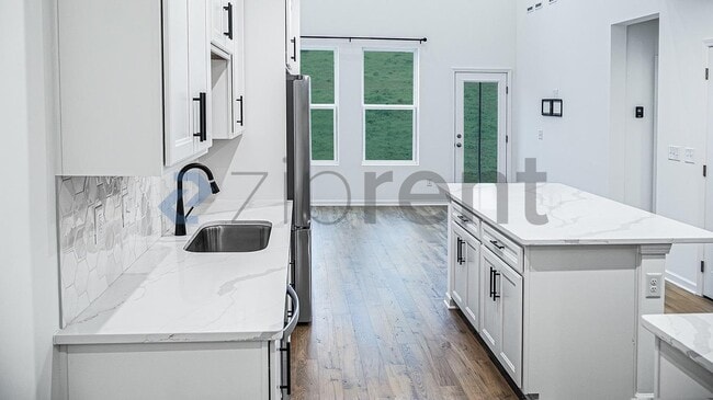 Photo - 612 Clb Vw Wy