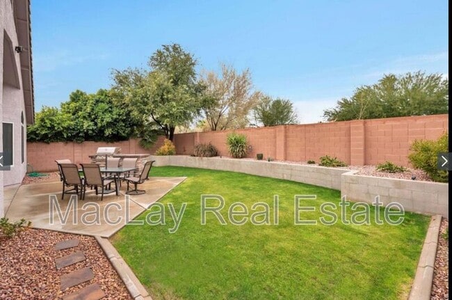 Photo - 4206 E Redwood Ln