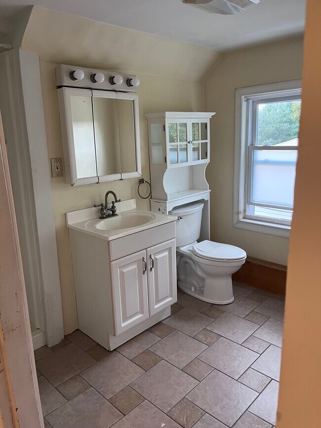 919 Watertown St Unit 3