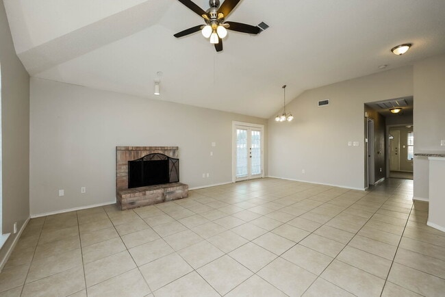 1521 Becky Ln