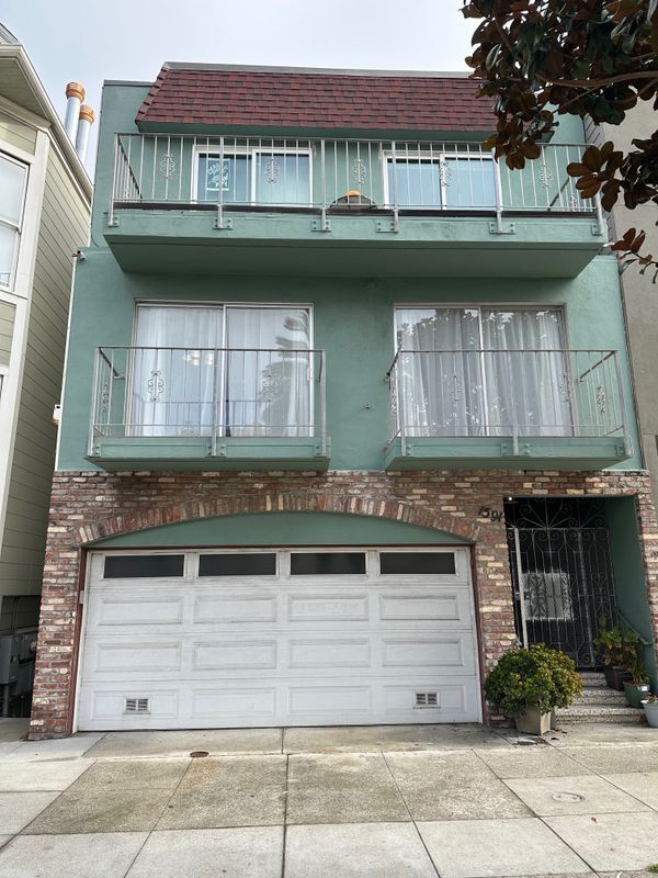 Building Photo - 1591 Dolores St