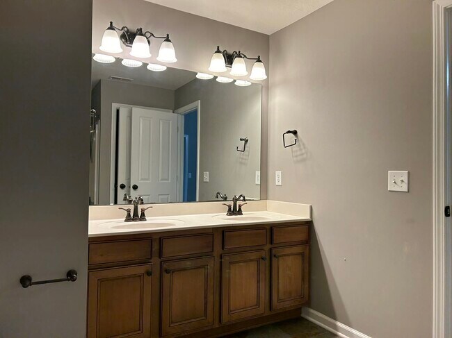 Photo - 13074 Sparta Dr