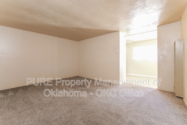 Photo - S Hudson Ave - 3906