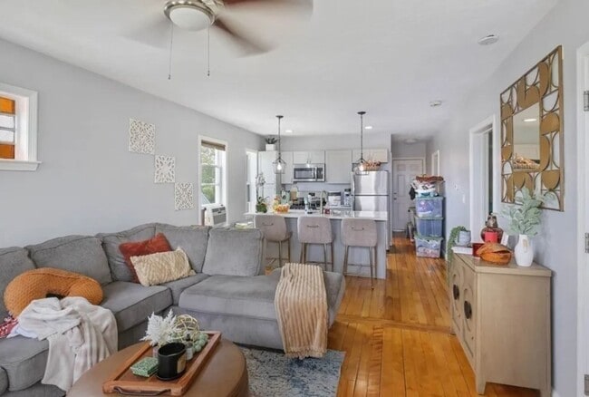 Photo - 30 Hemans St Unit 2