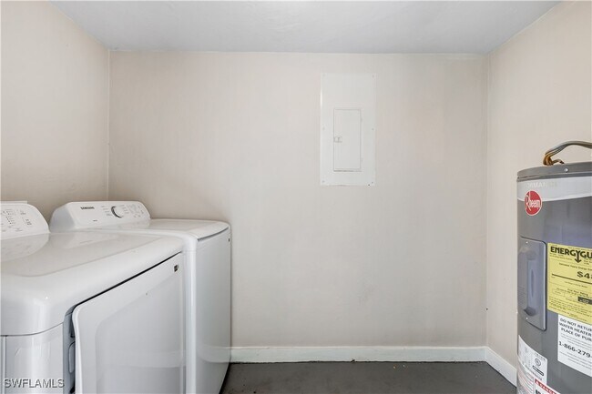 Photo - 5453 16th Pl SW