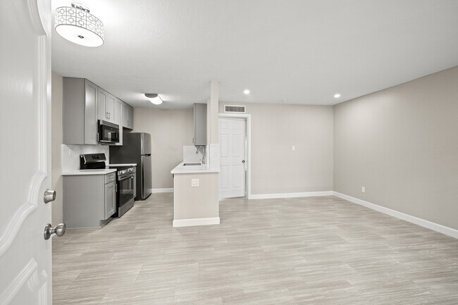 Photo - 2201 Fountain View Dr Unit 25