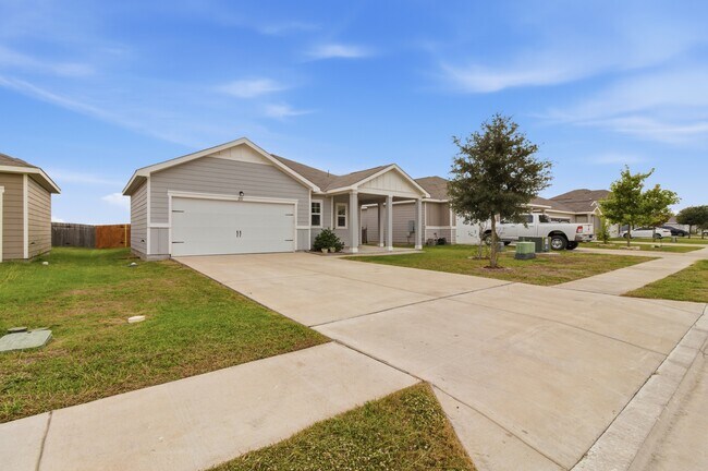 Photo - 211 Shiro Dr