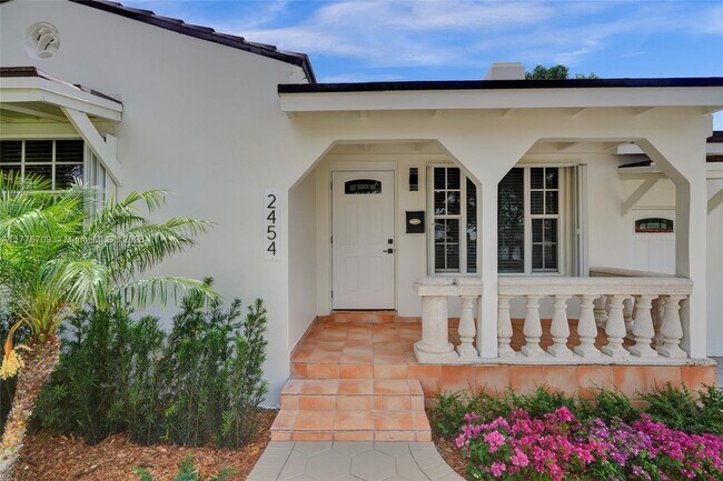 2454 SW 23rd Ter