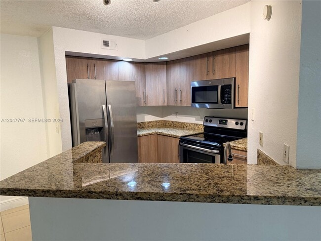 Building Photo - 13090 Vista Isles Dr Unit 111