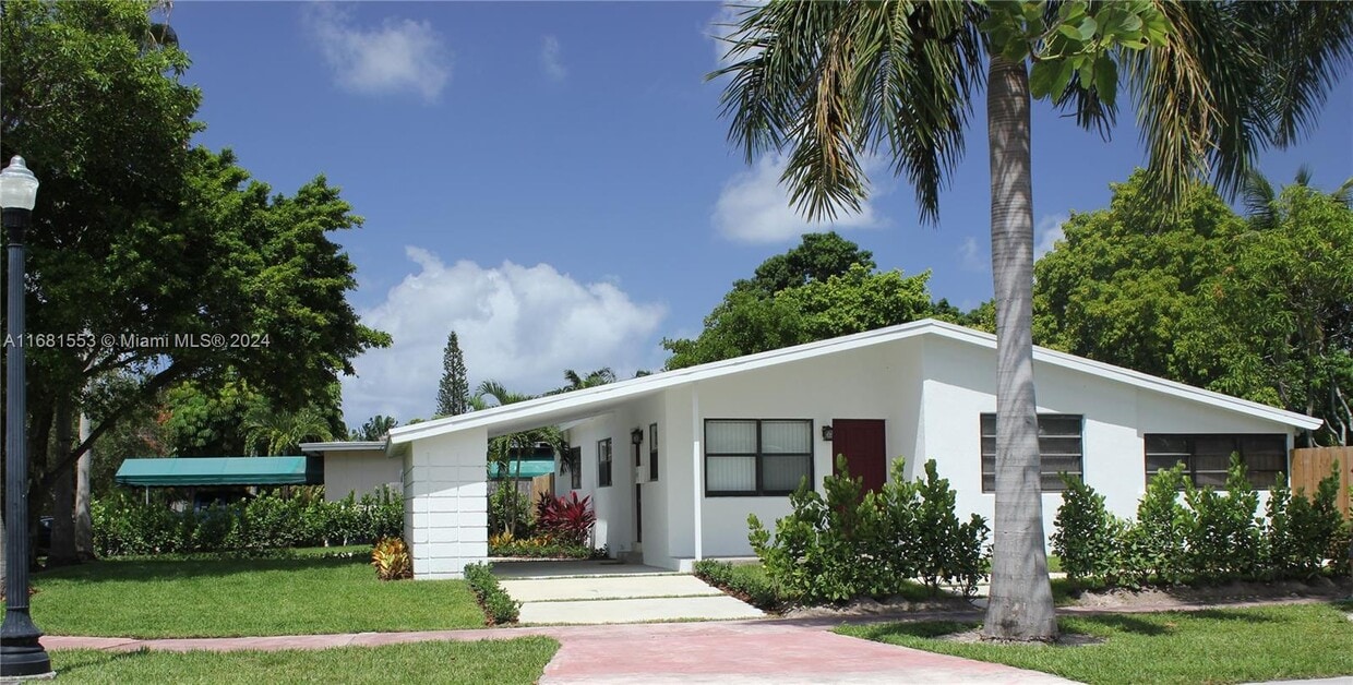 Photo - 1420 Biarritz Dr (Miami Beach, FL)