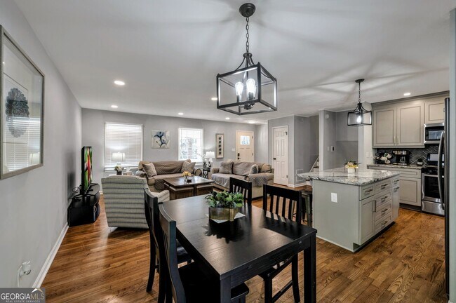 444 Smyrna Powder Springs Rd SW