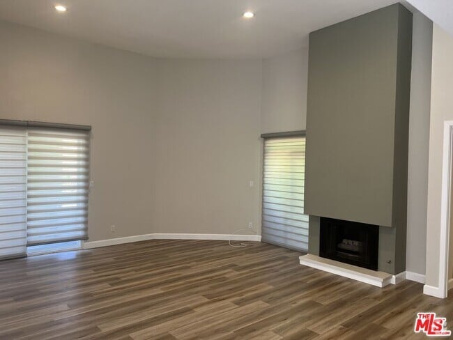 Building Photo - 11209 W Sardis Ave Unit 202 Rental