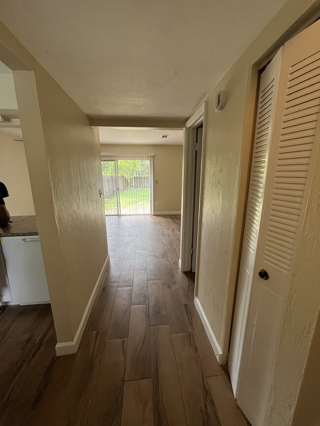 Photo - 7214 SW 44th Pl
