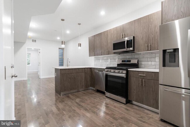 Photo - 1947 N 7th St Unidad 2