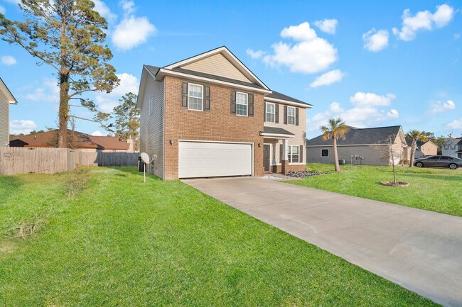 Photo - Like New Home for Rent in Hinesville!